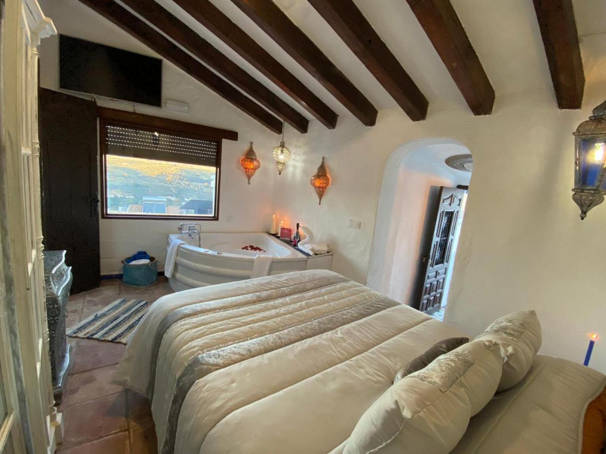 El Escondite De Martina, Aticos Romanticos Setenil De Las Bodegas Exterior foto
