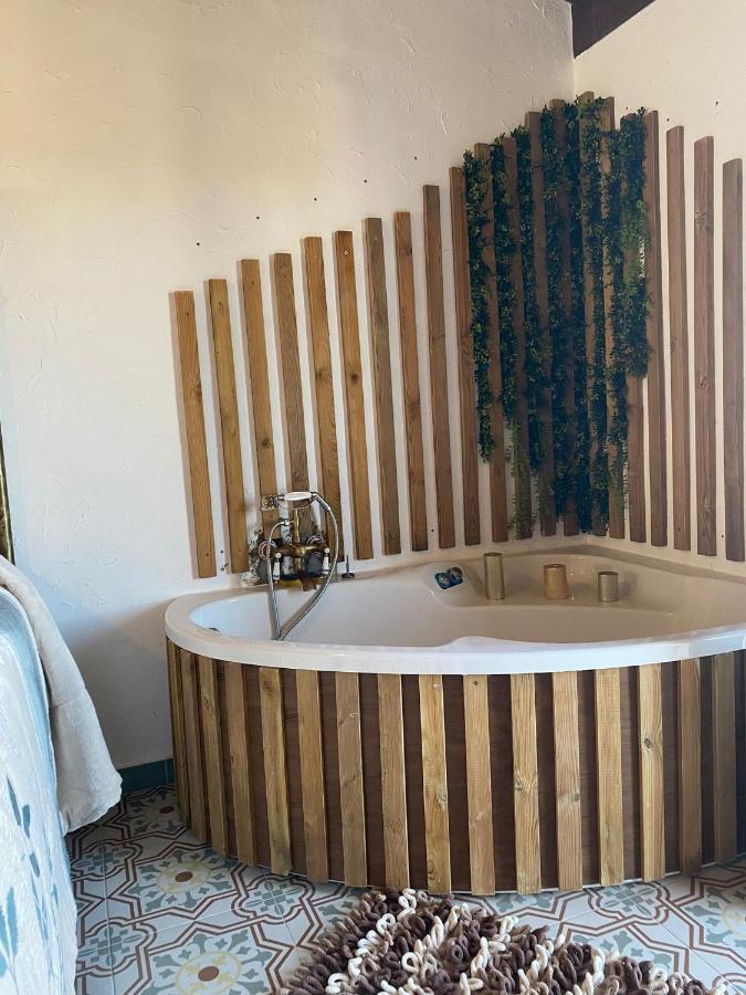 El Escondite De Martina, Aticos Romanticos Setenil De Las Bodegas Exterior foto